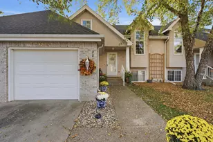 2215 10th Ave SE, Willmar, MN 56201 - Photo 2