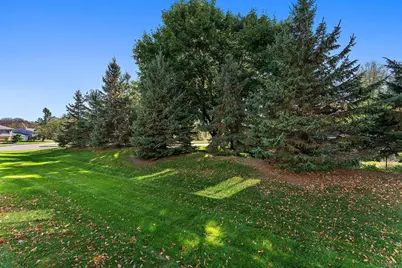11113 Hyland Terrace, Eden Prairie, MN 55344 - Photo 8