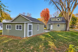 714 9th St SW, Willmar, MN 56201 - Photo 4