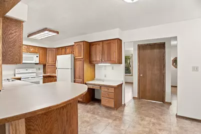 2430 Floral Drive, White Bear Lake, MN 55110 - Photo 14