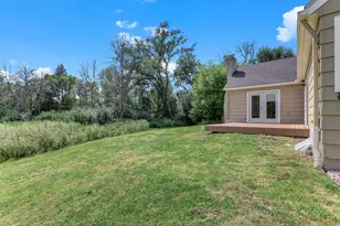 1922 Oakland Rd, Minnetonka, MN 55305 - Photo 32
