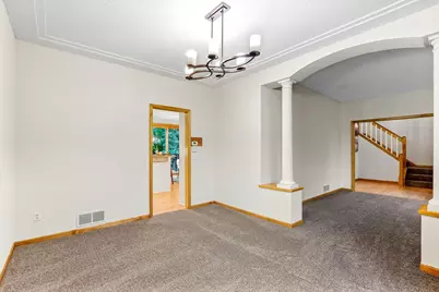 2413 Bridle Creek Trail, Chanhassen, MN 55317 - Photo 6