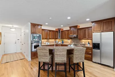 21957 Minnetonka Boulevard #17, Excelsior, MN 55331 - Photo 20