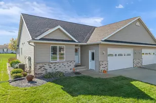 235 3rd Ave SE, Plainview, MN 55964 - Photo 1