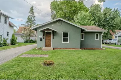 709 Rossman Avenue, Detroit Lakes, MN 56501 - Photo 2