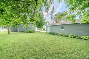 709 Rossman Ave, Detroit Lakes, MN 56501 - Photo 4