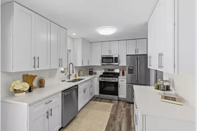 2566 Beacon Street, Roseville, MN 55113 - Photo 1