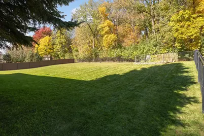 8924 Heatherton Ridge Drive, Savage, MN 55378 - Photo 36