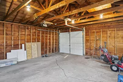 3706 4th Avenue E, Hibbing, MN 55746 - Photo 8