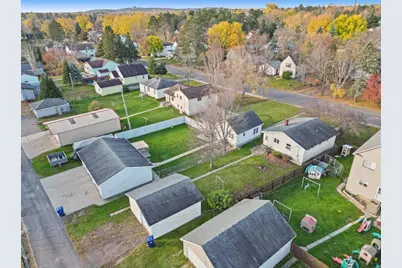 3706 4th Avenue E, Hibbing, MN 55746 - Photo 32