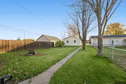 3706 4th Avenue E, Hibbing, MN 55746 - Photo 4