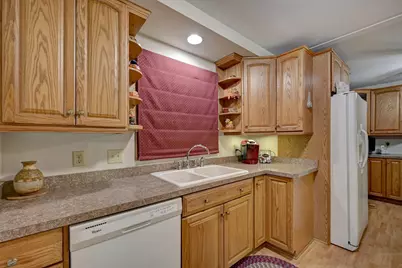 31 65 1/2 Way NE, Fridley, MN 55432 - Photo 8