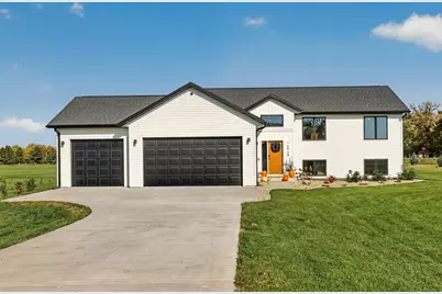 16968 739th Street, Hayfield, MN 55940 - Photo 2