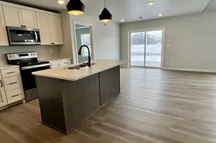 1055 Village Ln, Detroit Lakes, MN 56501 - Photo 10