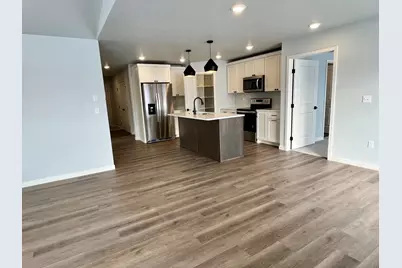 1055 Village Lane, Detroit Lakes, MN 56501 - Photo 8