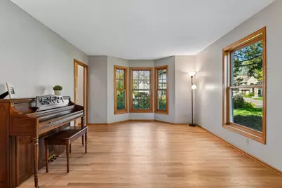 26145 Oak Leaf Trail, Shorewood, MN 55331 - Photo 8