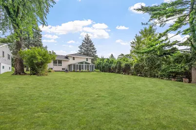 1025 Colby Street, Saint Paul, MN 55116 - Photo 2