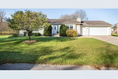 207 S Martin Street, Elmwood, WI 54740 - Photo 1