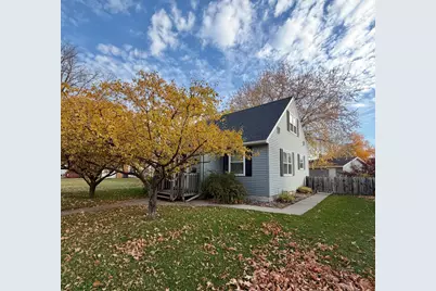 220 Merriam Avenue N, Thief River Falls, MN 56701 - Photo 2