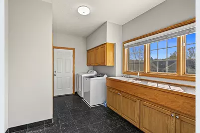 18134 Jarl Court, Lakeville, MN 55044 - Photo 4
