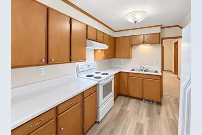 137 5th Street N, Bayport, MN 55003 - Photo 2