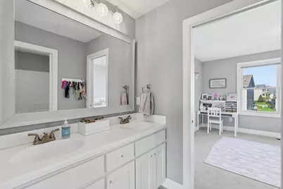 5222 Porchlight Ridge, Woodbury, MN 55129 - Photo 14