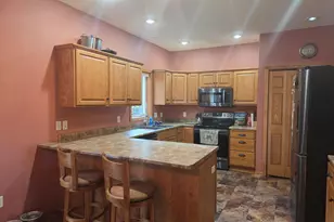 2327 Lake Ave, New Ulm, MN 56073 - Photo 2