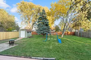 4740 Edgewood Ave N, Crystal, MN 55428 - Photo 44