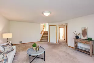 808 Winterberry Dr, Woodbury, MN 55125 - Photo 22