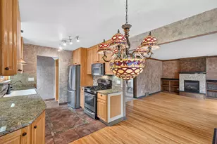 242 5th Ave N, Hopkins, MN 55343 - Photo 2