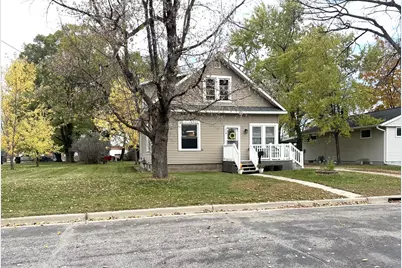 11 3rd Street SW, Melrose, MN 56352 - Photo 2