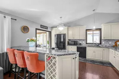 10560 Robinson Drive NW, Coon Rapids, MN 55433 - Photo 14