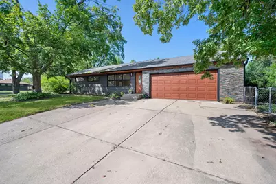 914 W 82nd Street, Bloomington, MN 55420 - Photo 2