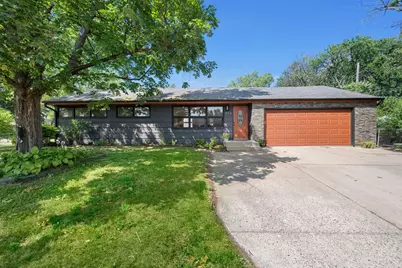 914 W 82nd Street, Bloomington, MN 55420 - Photo 68