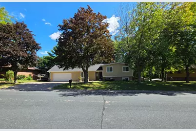1000 Marjorie Street, Hammond, WI 54015 - Photo 2