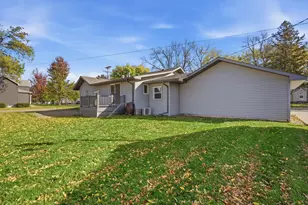 117 3rd St N, Kandiyohi, MN 56251 - Photo 6