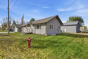 117 3rd St N, Kandiyohi, MN 56251 - Photo 4