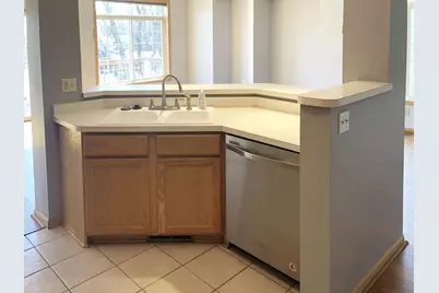 229 Satellite Lane NE, Fridley, MN 55432 - Photo 4
