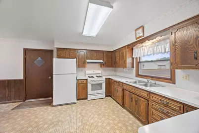 900 1st Avenue N, Lester Prairie, MN 55354 - Photo 4