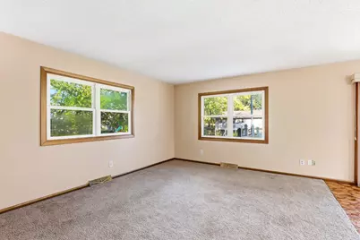10857 Hollywood Boulevard NW, Coon Rapids, MN 55433 - Photo 6