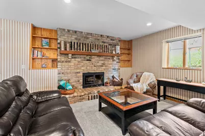 555 S Oak Drive, Vadnais Heights, MN 55127 - Photo 36