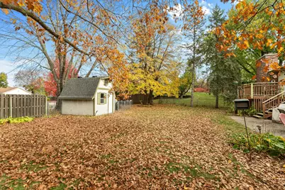 555 S Oak Drive, Vadnais Heights, MN 55127 - Photo 8