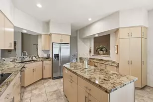 8983 Garland Ct, Eden Prairie, MN 55347 - Photo 36