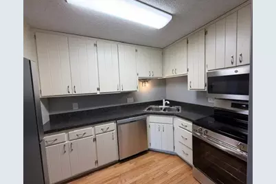 8422 Toledo Avenue N, Brooklyn Park, MN 55443 - Photo 6