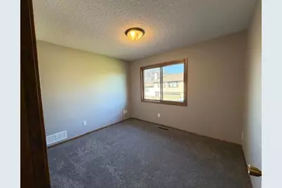 8422 Toledo Avenue N, Brooklyn Park, MN 55443 - Photo 16