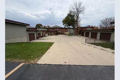 808 Lake Chapeau Drive #102, Albert Lea, MN 56007 - Photo 2