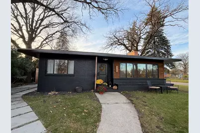 345 Merriam Avenue N, Thief River Falls, MN 56701 - Photo 1