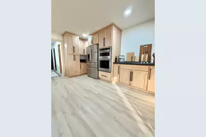 345 Merriam Avenue N, Thief River Falls, MN 56701 - Photo 22