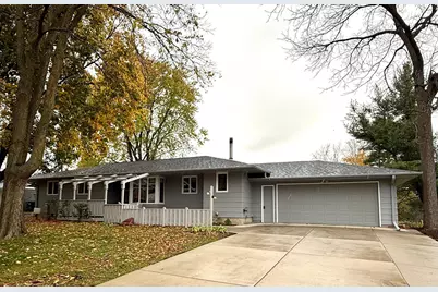 400 Ivanhoe Avenue, Northfield, MN 55057 - Photo 2