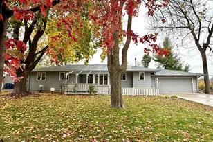 400 Ivanhoe Ave, Northfield, MN 55057 - Photo 1